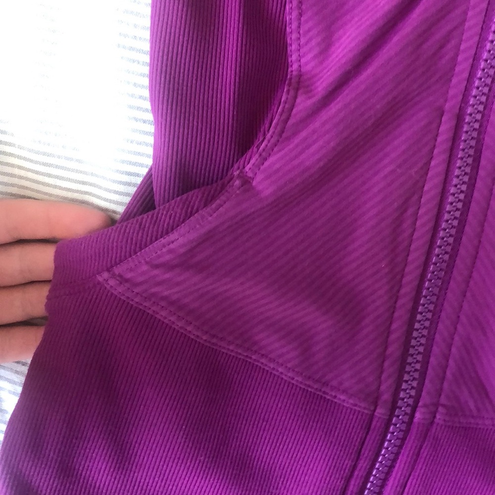 LULULEMON workout jacket!! - Picture 3 of 11